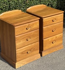 FINE PAIR OF ERCOL STYLE ELM BEDSIDE CHESTS VERY CLEAN WE DELIVER