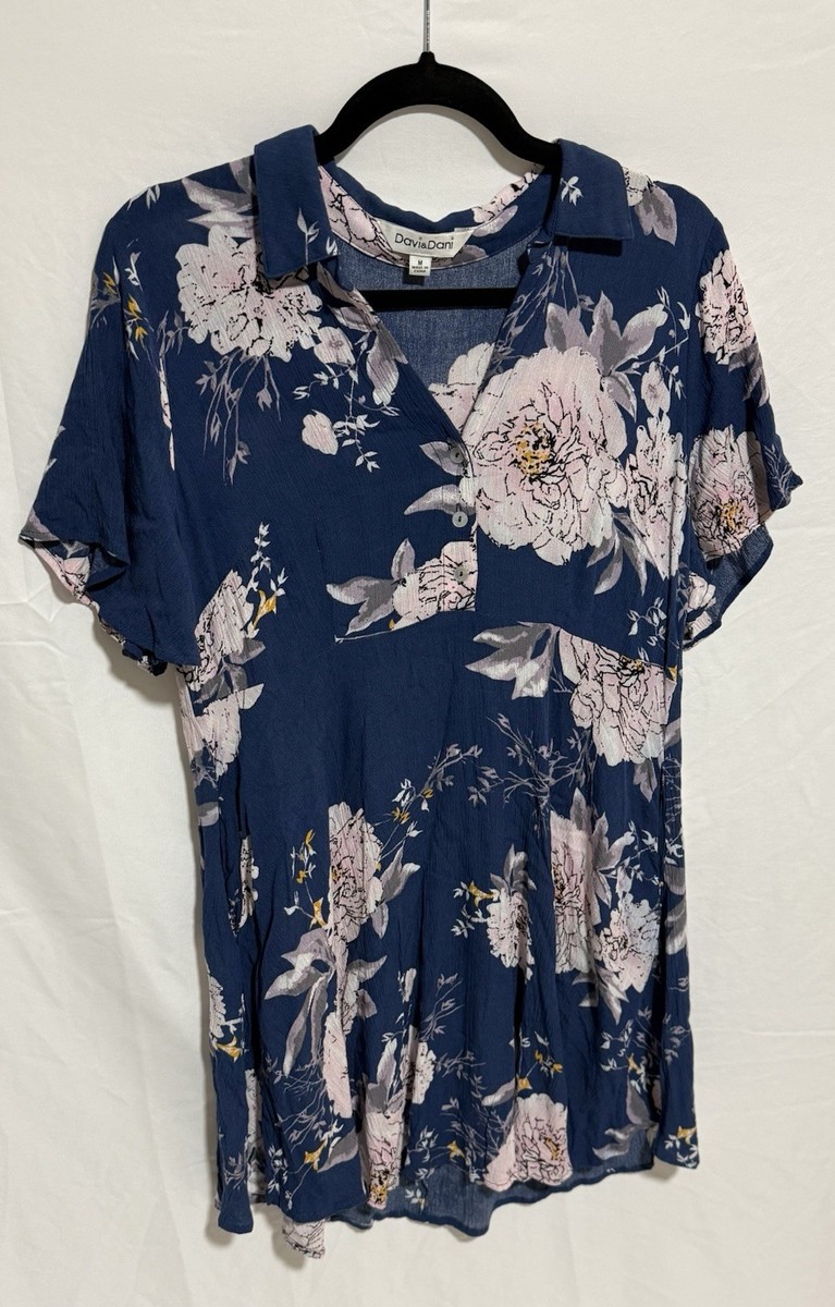 Davi & Dani Blue Floral V-Neck Short Sleeve Button Front Rayon dress Size M