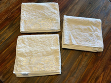 Baroque Bath Towels set of 3 off white Leaf Pattern Soft Beautiful 50" X 26"
