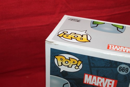 Funko Pop Superior Pulpo 669 Marvel Walgreens Exclusivo con Protector - Imagen 3 de 3