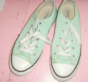 pastel green converse