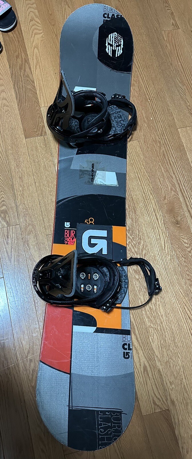 Burton Clash 58 Men’s snowboard with Salomon Arcade bindings 158cm