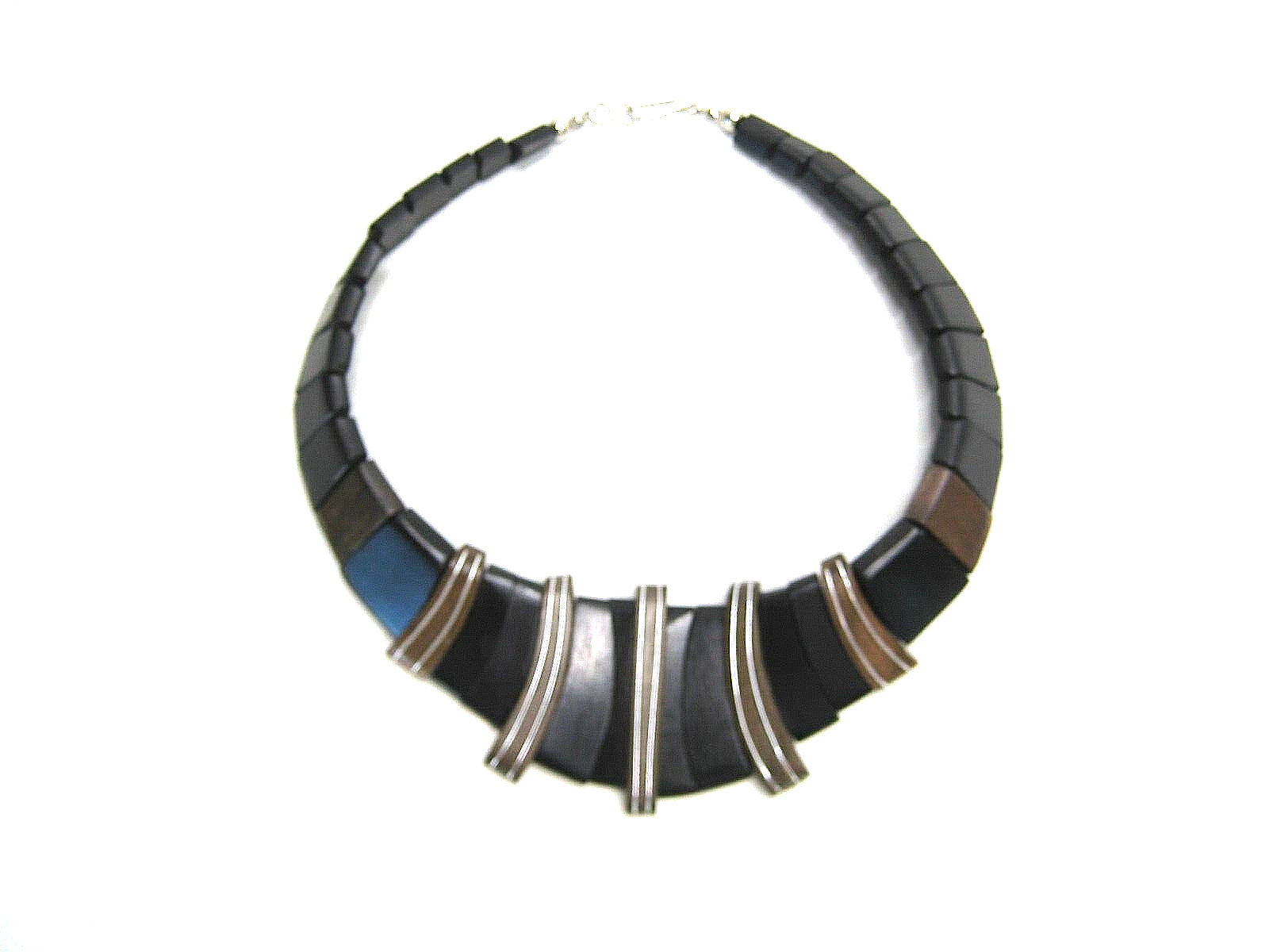 Faceted wood rectangles segmented collar choker N… - image 3