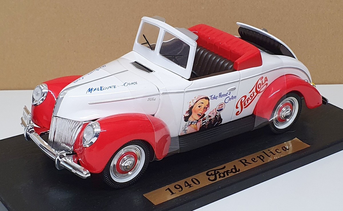 Golden Wheel 1/18 Scale Diecast 00029 - 1940 Ford Pepsi Cola