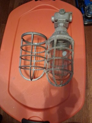  Killark VCG200 explosion proof light Extra Cage+VFC-100 GLOBE, CAGE.
