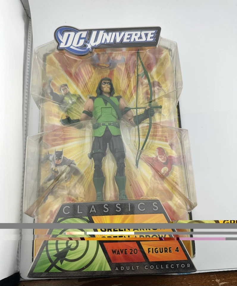 DC Universe, Classic Green Arrow © 2011, Mattel Wave 20 Figura 4 Foto 2 de 3