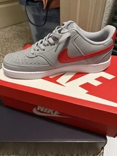 Size 9 NIKE COURT VISION LO NN - Wolf Grey/University red