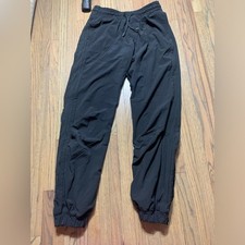 Ivivva black joggers 12