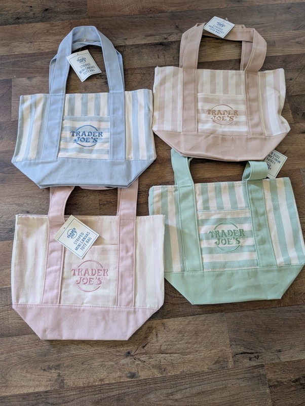 Trader Joe's 6 Mini Totes, 4 Striped + 3 Pastel Last Years, All New With Tags
