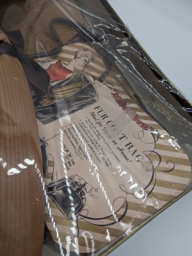 Vintage Model Home Fur Coat Bag w/ Hanger MCM Elegance - Original Packaging - Picture 4 of 8