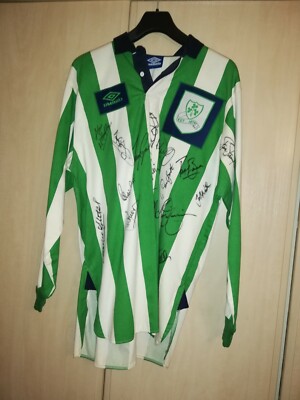 Vintage irisches Rugby Shirt mit Unterschriften von Spielern, Größe L, 107 cm