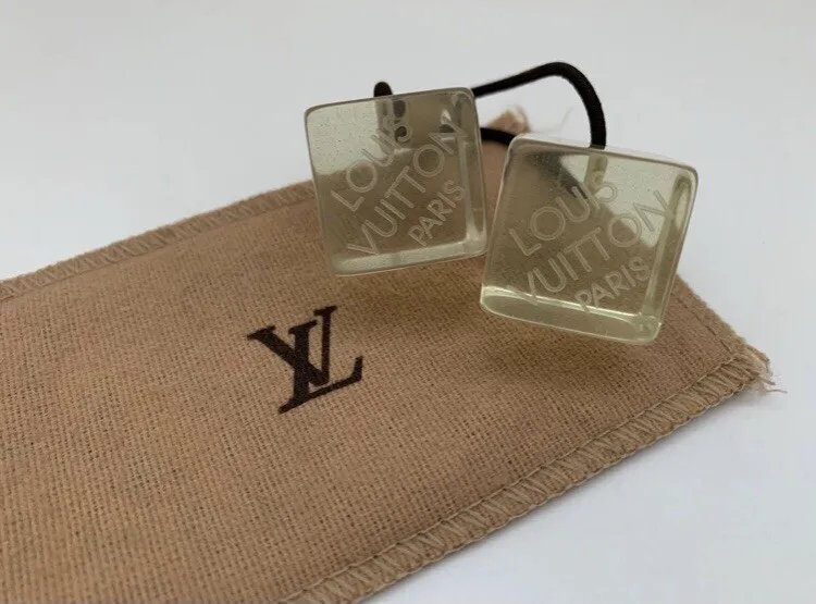 Louis Vuitton LV Hair cubes