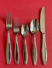 ONEIDA *Comet* FLATWARE SILVERWARE You Choose Your Choice!  Forks Spoons Knives