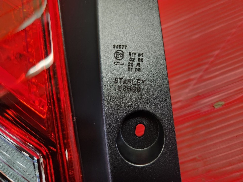 Honda GP5 Fit Hybrid Genuine LR Tail Lamps 2018 GK5 JAZZ STANLEY W3699 ...