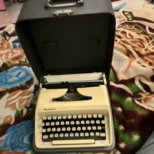 Vintage Remington Ten Forty 1040 Typewriter w/case 1960 works great thumbnail