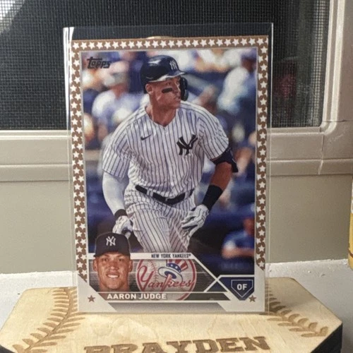 2023 Topps Aaron Judge Gold Star Card Number 62 New York Yankees
