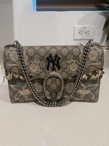 Borsa Gucci MLB Dioniso ricamata GG rivestita in tela con pitone piccola