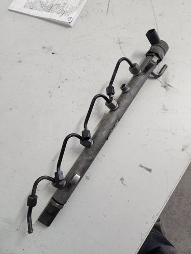 Mercedes W169 W245 A B Klasse Einspritzleiste Railrohr A6400701295 CDI