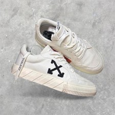 Off-White Low Vulcanized Canvas Sneakers Whit...