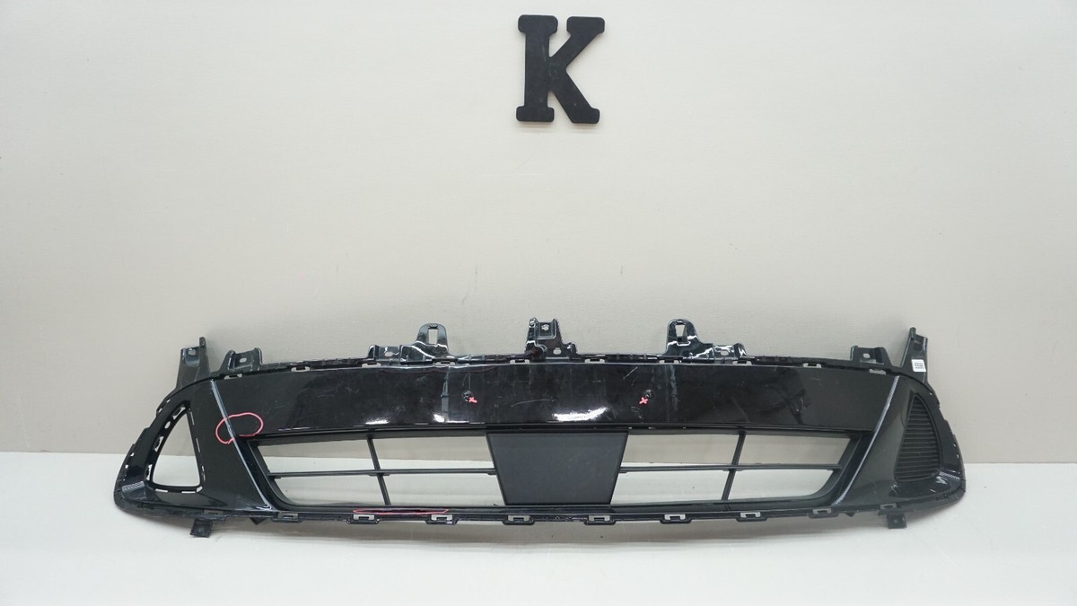 2016-2018 Kia Sorento Front Lower Bumper Grille OEM 86561C6510