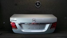 A18-10 * Mercedes W212 E-Klasse Heckklappe MOPF Limousine 775 Iriduimsiler Met