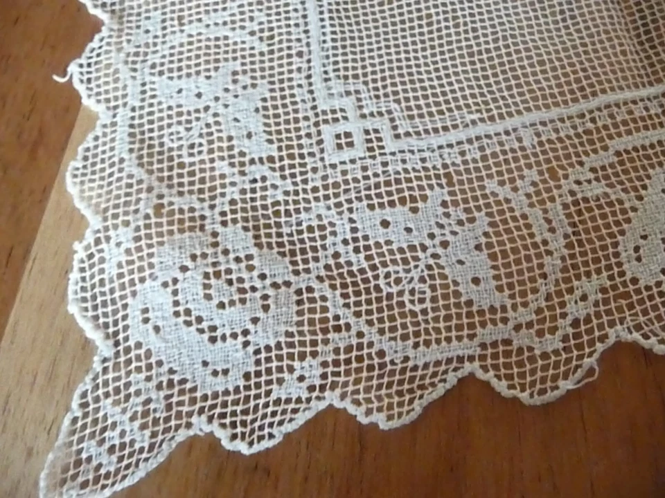 Pochette  en tulle brodé beige ( 20 x 19.5 cms ) ref 20 - Photo 2/3