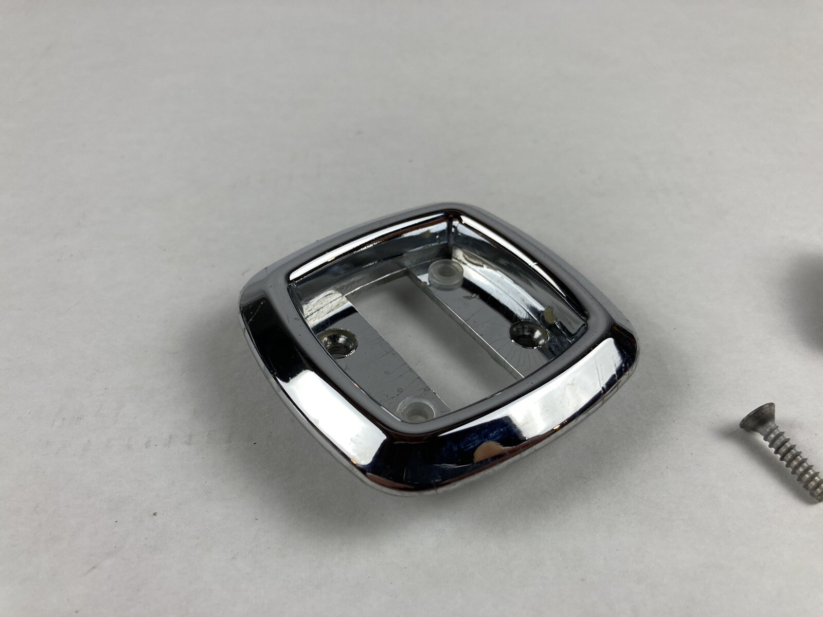 86 Rolls Royce Silver Spur RH Door Window Switch Trim Escutcheon Chrome UB15230