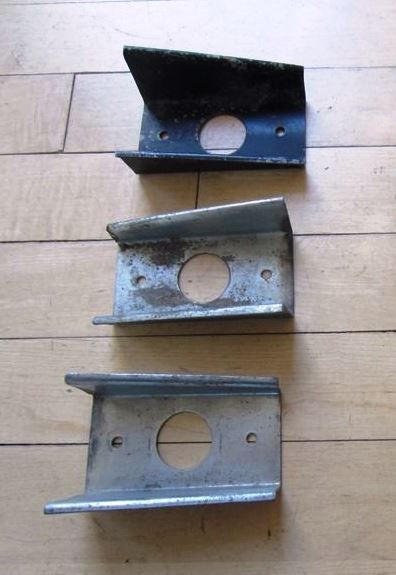 FERRARI 308gt4 DINO? 365GTC4? SIDE/FENDER/MARKER LIGHT BRACKETS 201788 201789