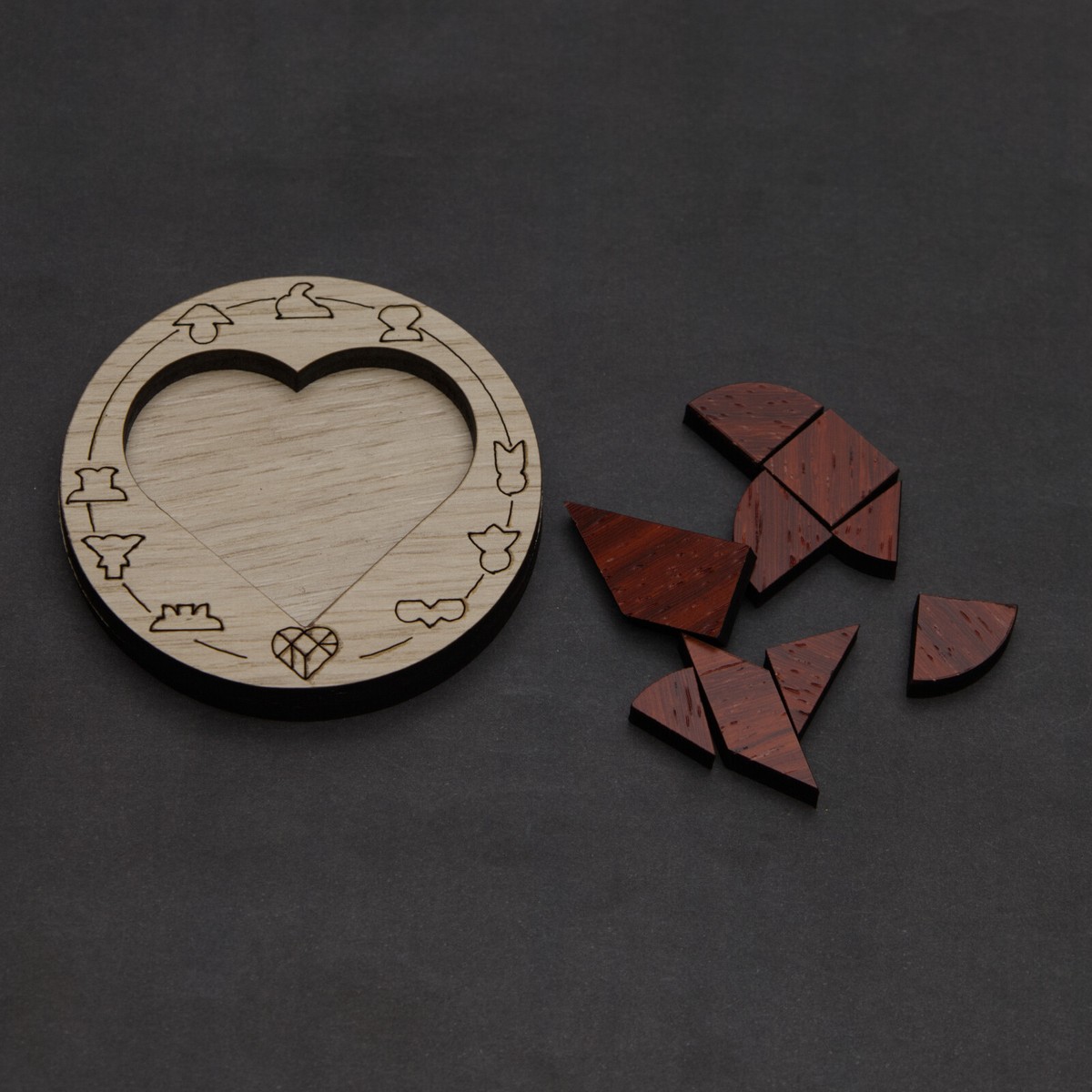 Broken Heart Minipuzzle - Level 8 - Siebenstein Spiele