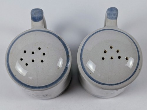 Louisville Stoneware Salt & Pepper Shaker Set w/Handle, Gaggle of Geese Pattern - Picture 6 of 8
