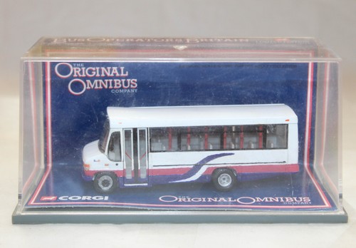 CORGI OOC - CODE 3 - MERCEDES-BENZ VARIO / PLAXTON BEAVER 2 - FIRST BUS GROUP - Picture 8 of 10