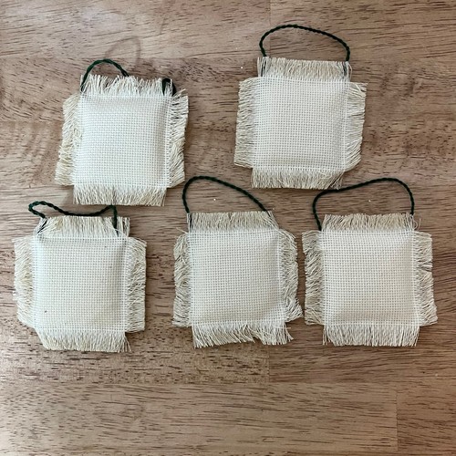 Canti Natalizi Punto Croce Ornamenti Set di 5 Bellissime Realizzazioni - Foto 7 di 8