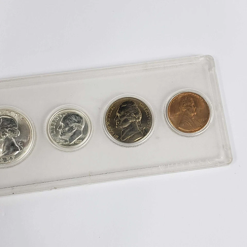 (1) 1957 United States Mint SILVER Philadelphia Year Set WHITMAN Plastic Holder - Image 3 of 4