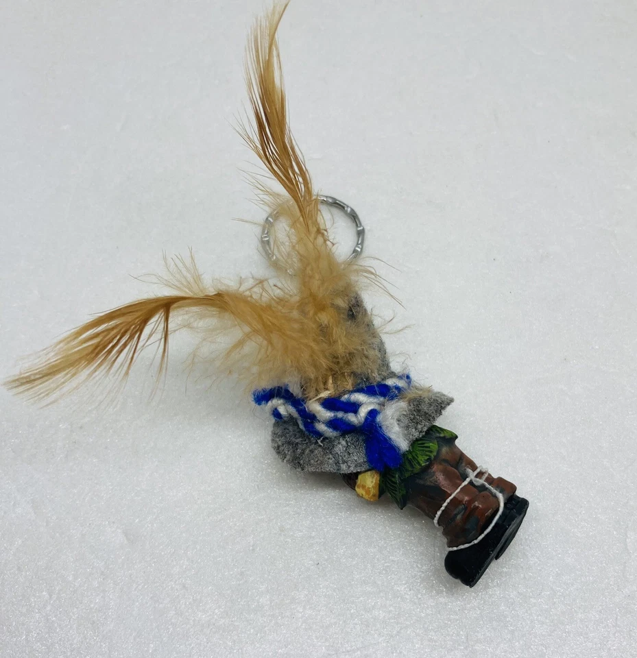 De colección Lindo Joven Gnomo Llavero Resina Sol Sombrero Sosteniendo Árbol Nuez Decoración 16 Foto 4 de 4