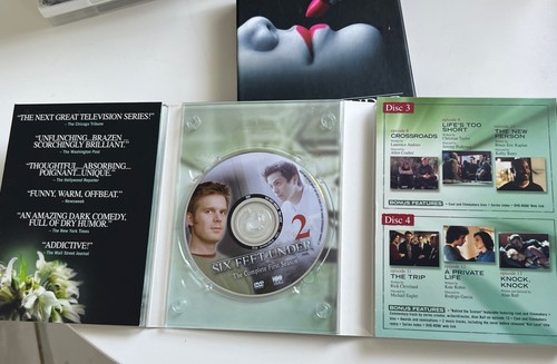 Six Feet Under: Complete First Season-free shipping from US - Picture 8 of 10