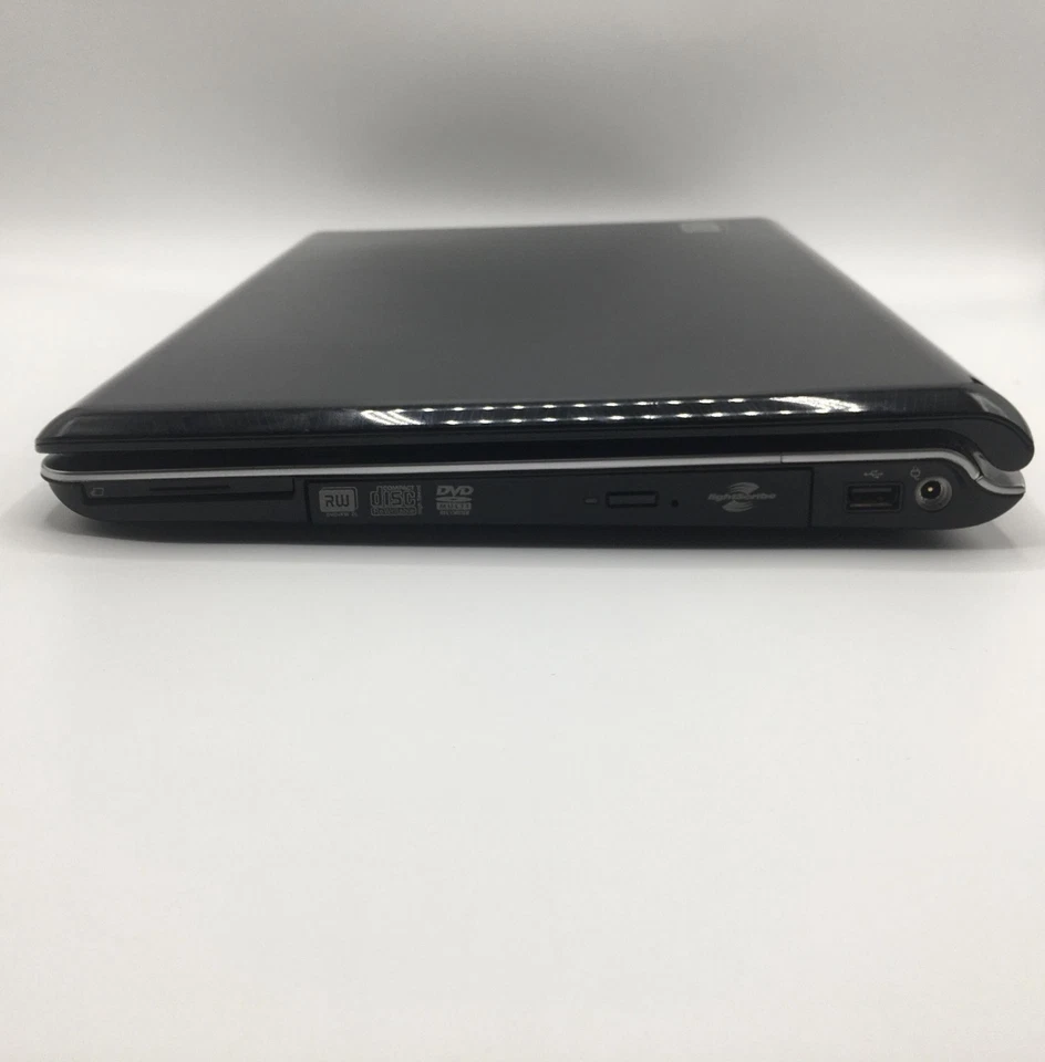 HP Pavilion DV6000 Laptop AMD Turion 1.8 GHz 2 GB 320 GB 8x DVD-RW (GA456UA#ABA) - Image 3 of 3