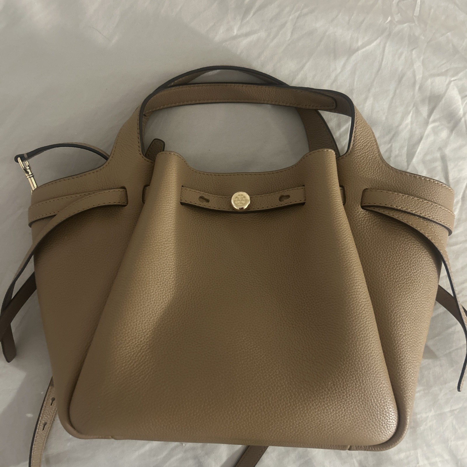 Tory Burch Women's Romy Pebbled Small Bucket Bag One Size Tiramisu New with Tags