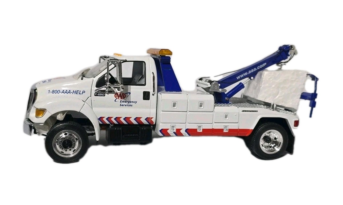 First Gear F-650 AAA Jerr-Dan Tow Truck Wrecker Die Cast 2003 View