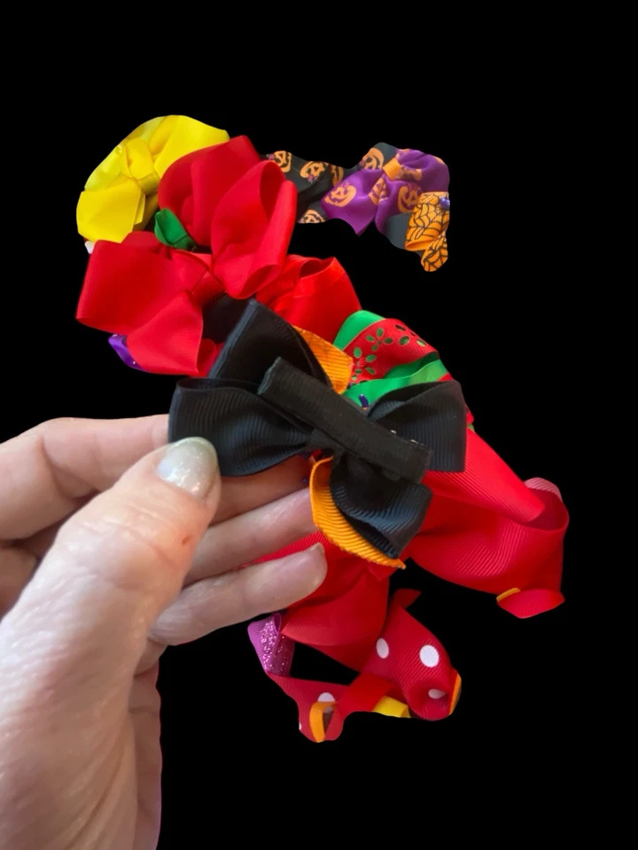 Lot of Girl 67 Colorful Hair Bows Attached Clips Various Designs Sizes Colors - Image 4 of 4