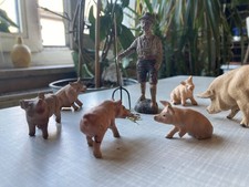 Elastolin Bauernhof (alt) - Schweinehirt mit Sau & 6 Ferkeln - Massefiguren