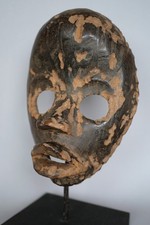 Masque Dan ancien. Objet rituel. certificat d'authenticité. Côte d'Ivoire