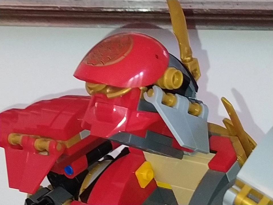LEGO Ninjago 71720 Fire Stone Mech, foto 3 di 5