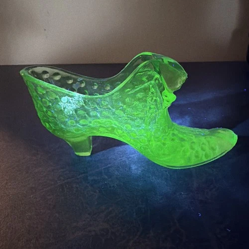 Fenton Green Vintage Hobnail Glass Cat Head Shoe/ Slipper Uranium