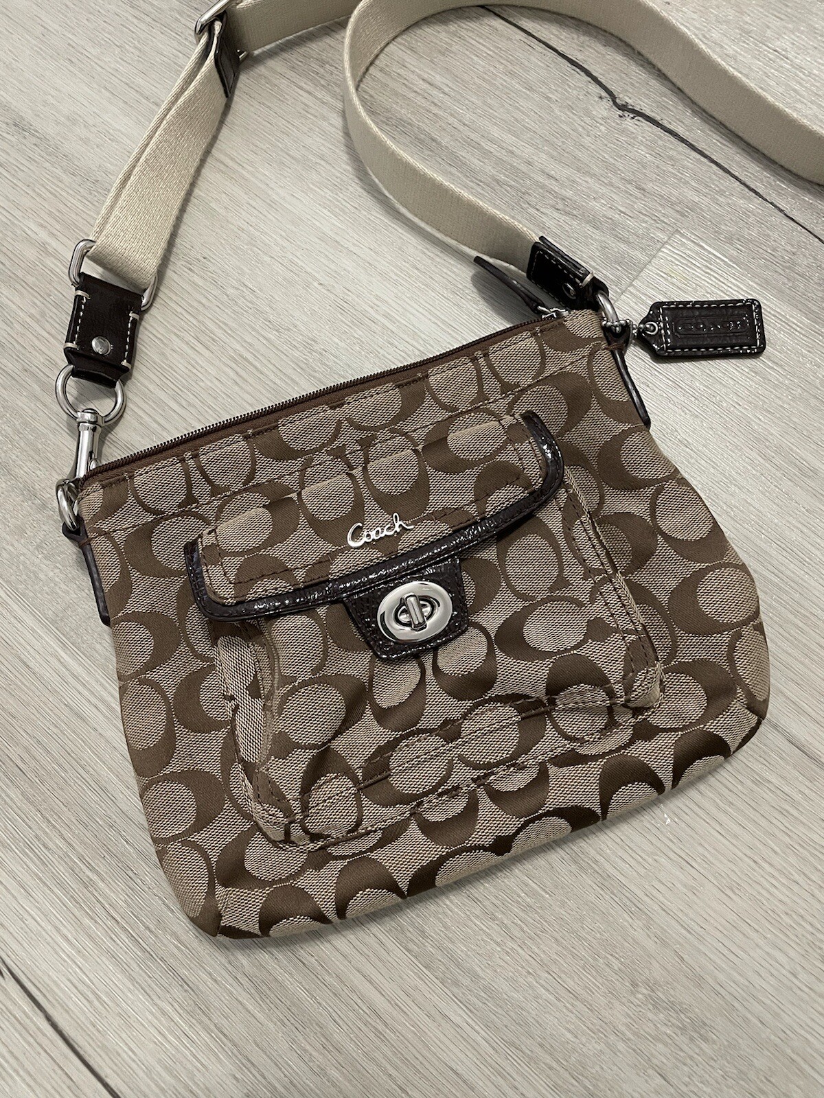 Coach Crossbody Purse/bag for women Gem