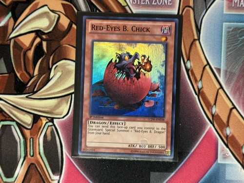 White Comfort Duvet YU-GI-OH! Red-Eyes B. Chick Super Rare Card