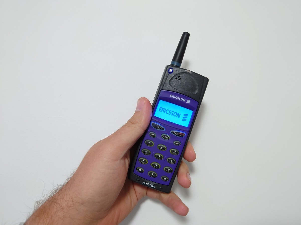 Rare Tetris ERICSSON A1018s Vintage Mobile Phone brick retro film