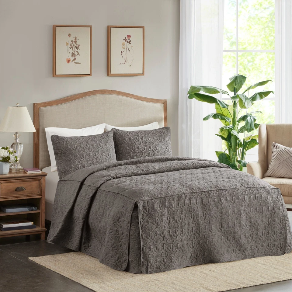 Madison Park 3 Pcs Split Corner Quilted Bedspread, Classic Design, Lightweight - Image 3 of 4