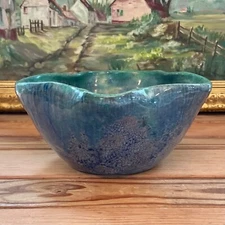 Arts & Crafts Hand Built Studio Pottery Bowl 3.75x7.75x7.5" Signed Q Revised