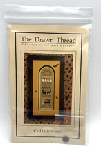 The Drawn Thread It's Halloween Cross Stitch Chartpack w/ Charm Sampler Pattern