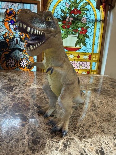 HUGE T-Rex Dinosaur Toy 15.5" x 16" 2019 DCL – Jurassic Park Style Figure - Picture 8 of 13